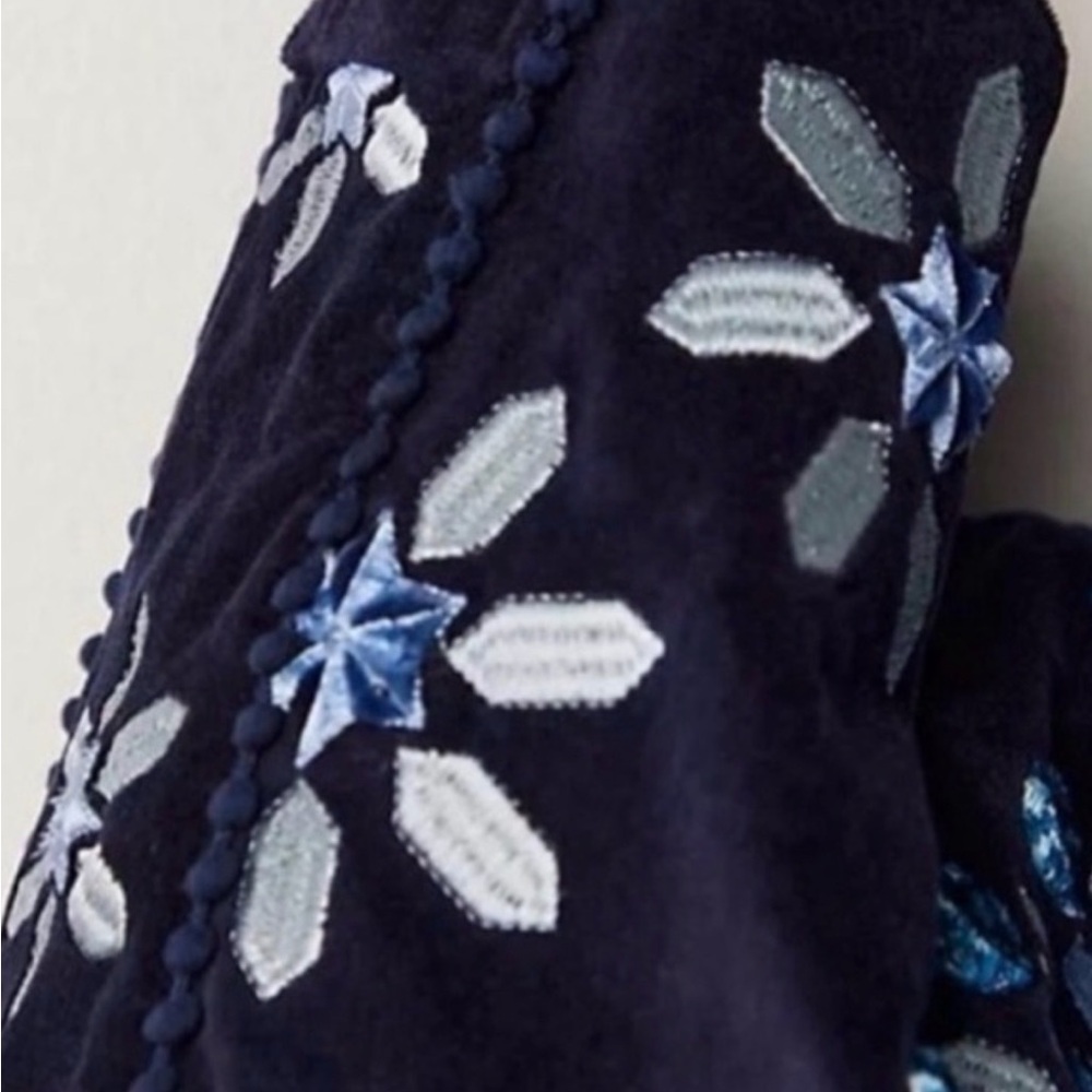Free People Embroidered Velvet Valera Tote Bag NWOT - Picture 8 of 9